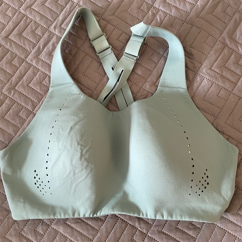 36C Lululemon High Support AirSupport Bra